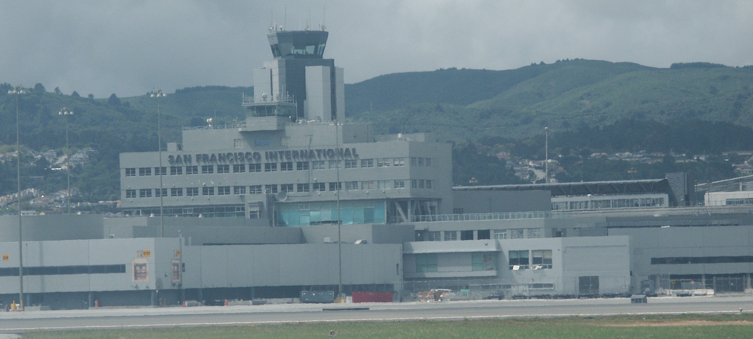 San Francisco Airport Control Tower. Langley Flying School.